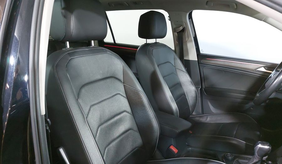 Volkswagen Tiguan 2.0 R-LINE DCT 4WD Suv 2022