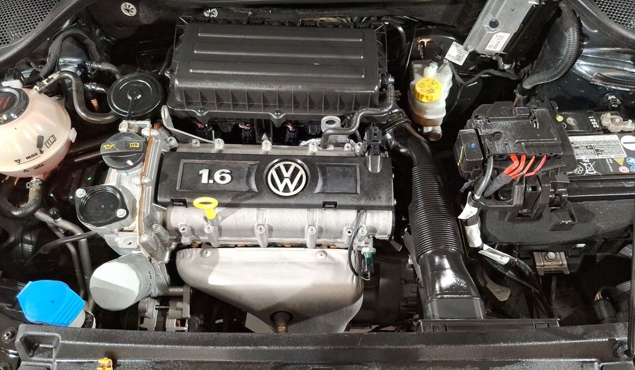 Volkswagen Polo 1.6 COMFORTLINE PLUS Hatchback 2021