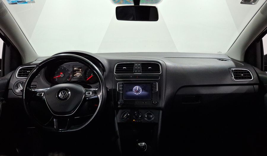 Volkswagen Polo 1.6 COMFORTLINE PLUS Hatchback 2021