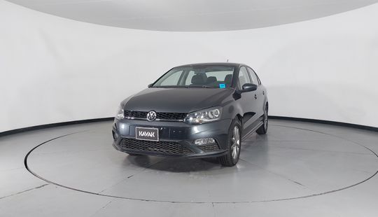 Volkswagen • Vento