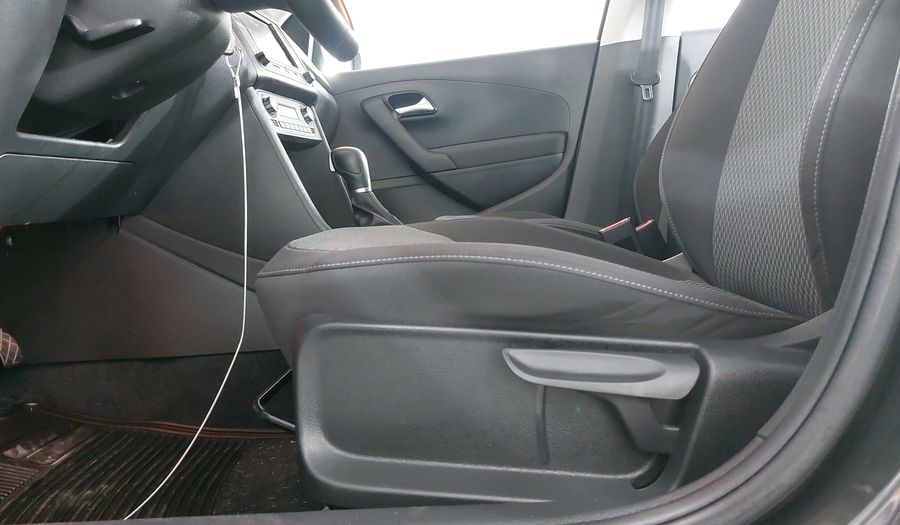 Volkswagen Vento 1.6 COMFORTLINE PLUS AUTO Sedan 2020