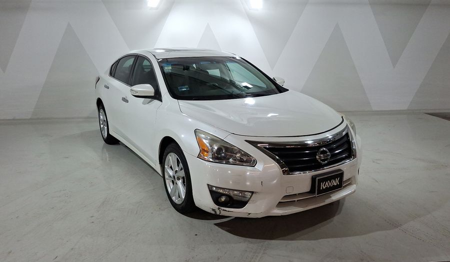 Nissan Altima 2.5 ADVANCE NAVI CVT Sedan 2014