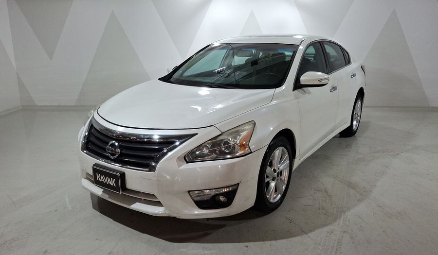 Nissan Altima 2.5 ADVANCE NAVI CVT Sedan 2014