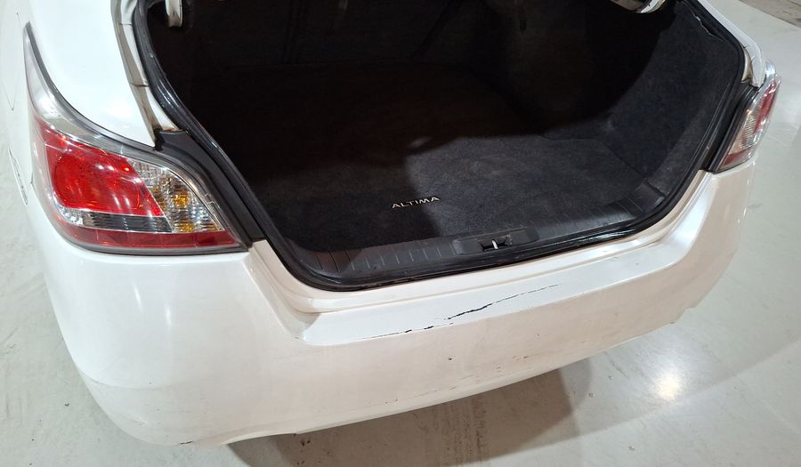 Nissan Altima 2.5 ADVANCE NAVI CVT Sedan 2014
