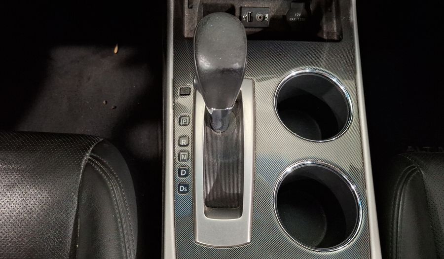 Nissan Altima 2.5 ADVANCE NAVI CVT Sedan 2014