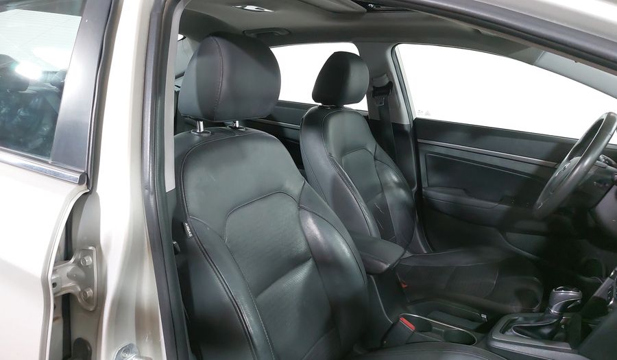 Hyundai Elantra 2.0 LIMITED TECH NAVI AUTO Sedan 2018