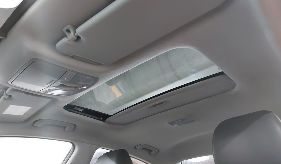 Hyundai Elantra 2.0 LIMITED TECH NAVI AUTO Sedan 2018