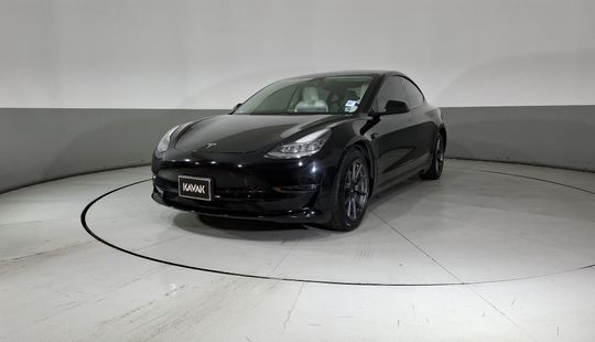 Tesla • Model 3
