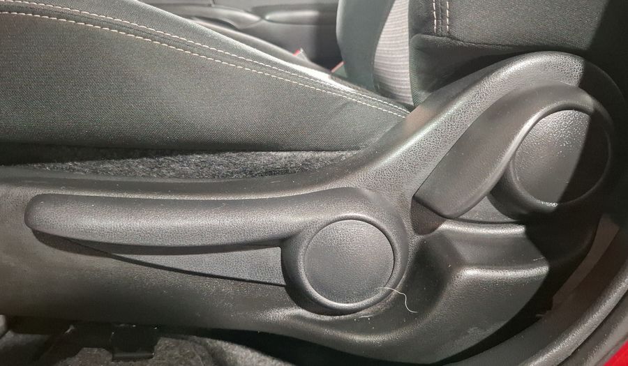 Nissan Versa 1.6 ADVANCE TA AC Sedan 2015