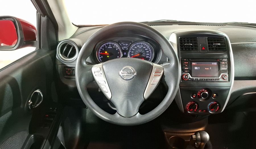 Nissan Versa 1.6 ADVANCE TA AC Sedan 2015