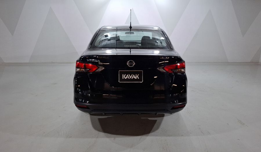 Nissan Versa 1.6 ADVANCE CVT Sedan 2022