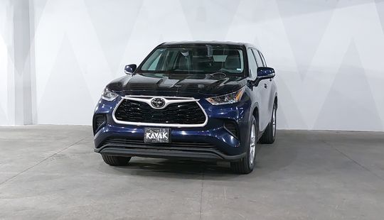 Toyota • Highlander