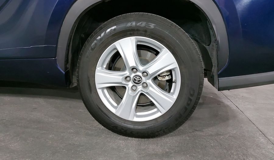 Toyota Highlander 3.5 LE AUTO Suv 2021