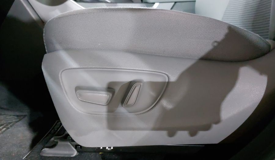 Toyota Highlander 3.5 LE AUTO Suv 2021