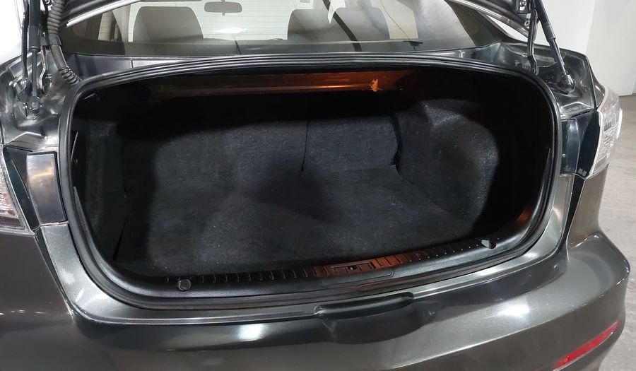 Mazda 3 2.5 SEDAN S TA Sedan 2013