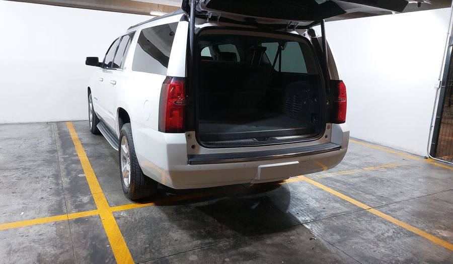 Chevrolet Suburban 5.3 D LTZ AT 4WD Suv 2016