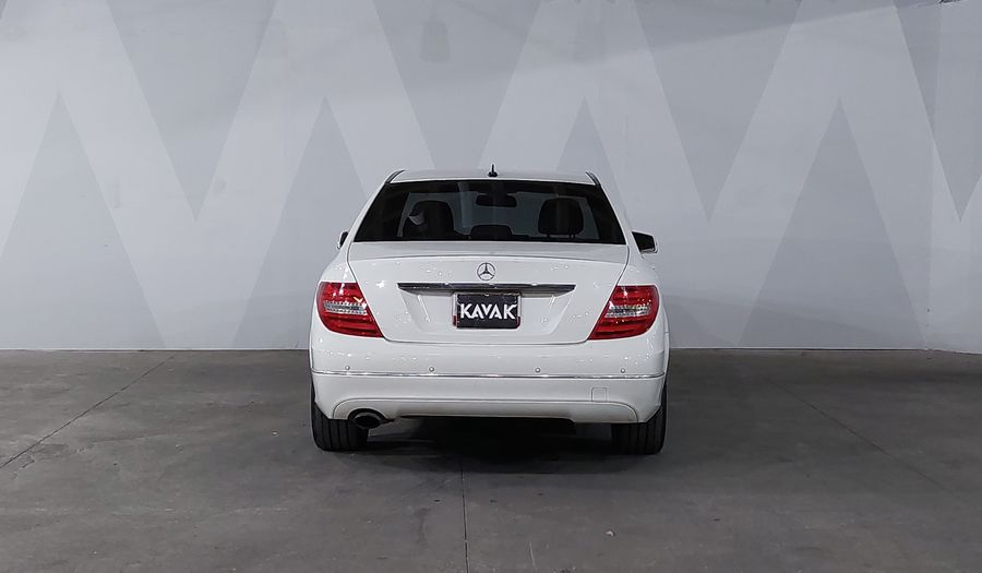 Mercedes Benz Clase C 1.8 200 CGI SPORT AT Sedan 2012