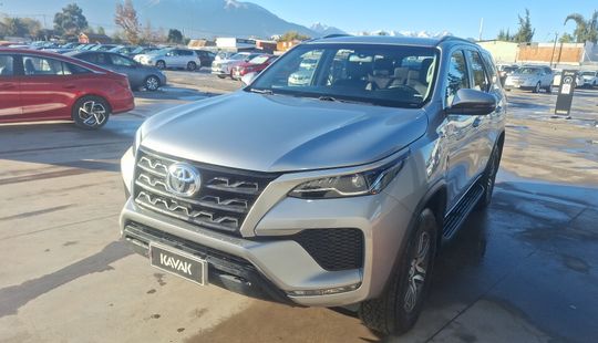 Toyota • Fortuner