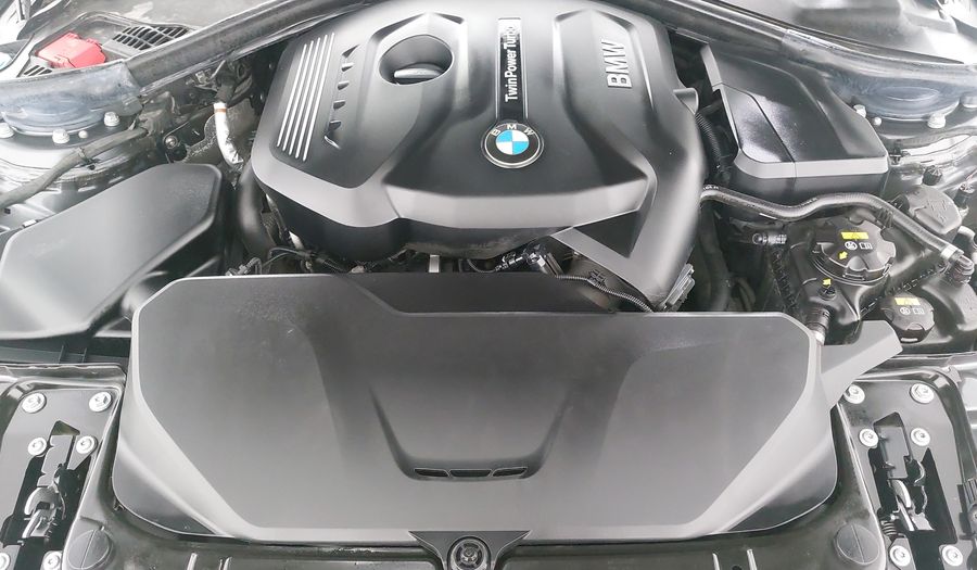 Bmw Serie 3 2.0 320IA SPORT LINE AUTO Sedan 2018
