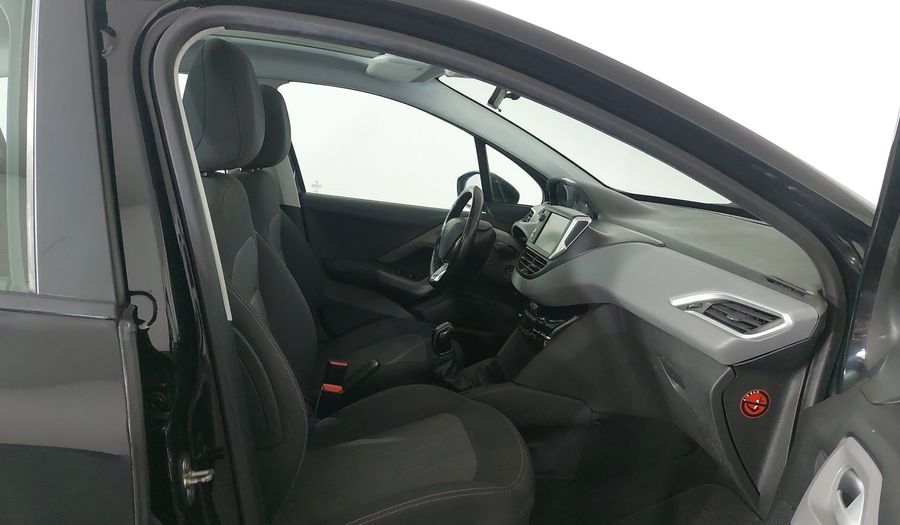 Peugeot 208 ALLURE Hatchback 2017