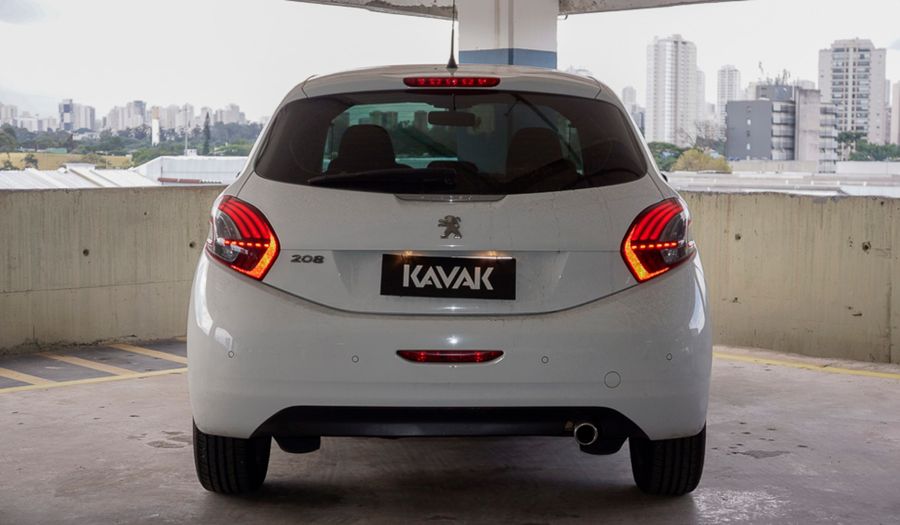Peugeot 208 ALLURE Hatchback 2018