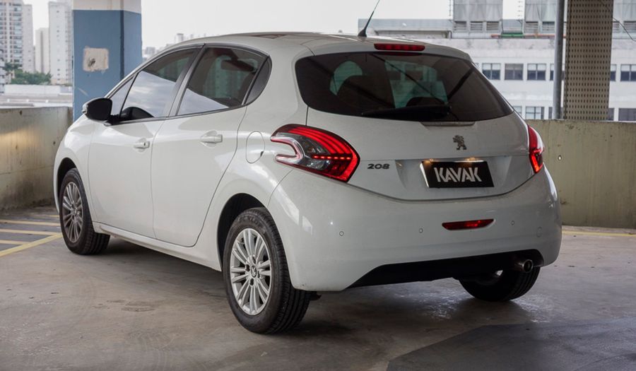 Peugeot 208 ALLURE Hatchback 2018