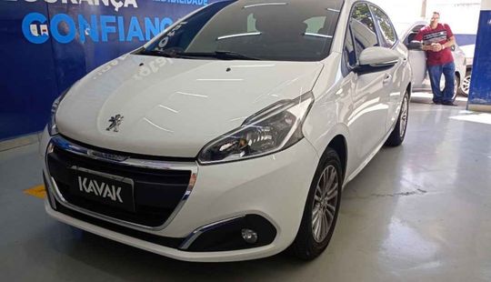Peugeot • 208