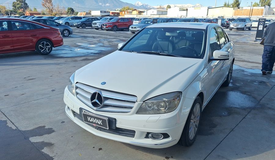Mercedes Benz Clase C 3.0 300 ELEGANCE Sedan 2011