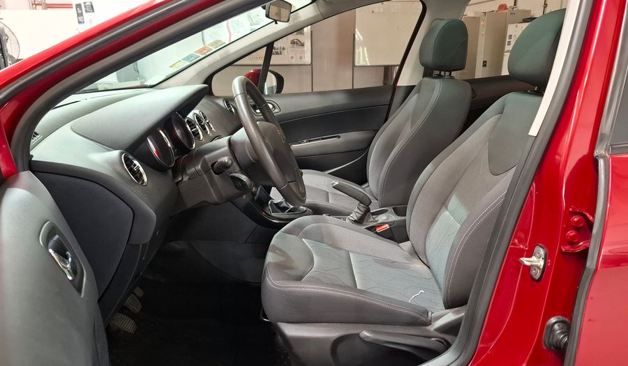 Peugeot 308 1.6 ALLURE Hatchback 2016
