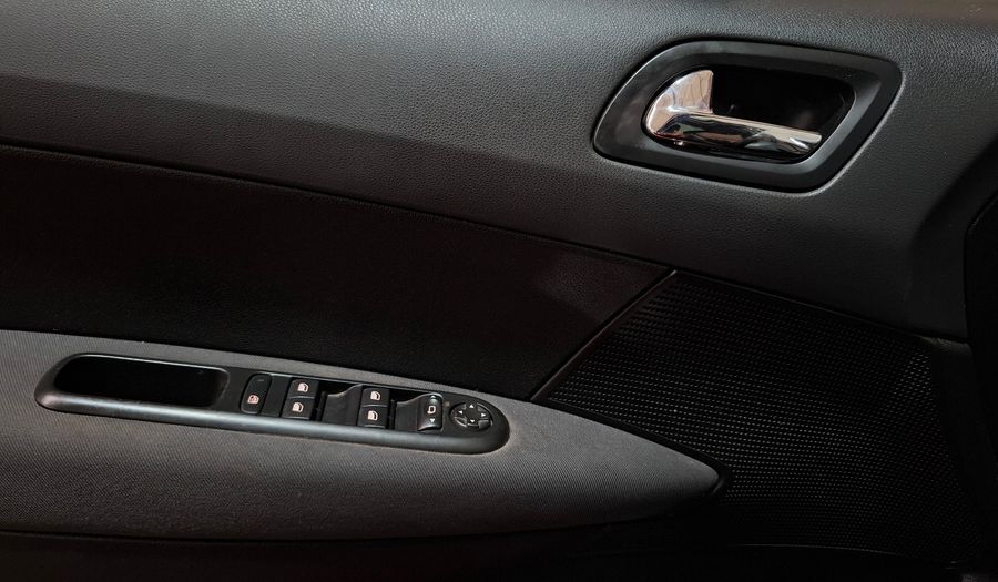 Peugeot 308 1.6 ALLURE Hatchback 2016