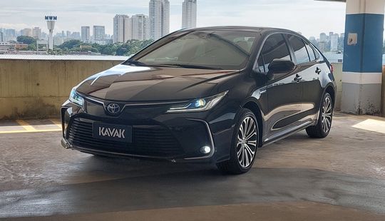 Toyota • Corolla