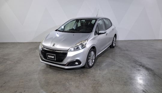 Peugeot • 208