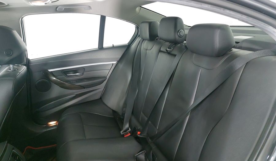 Bmw Serie 3 2.0 330IA LUXURY LINE Sedan 2016