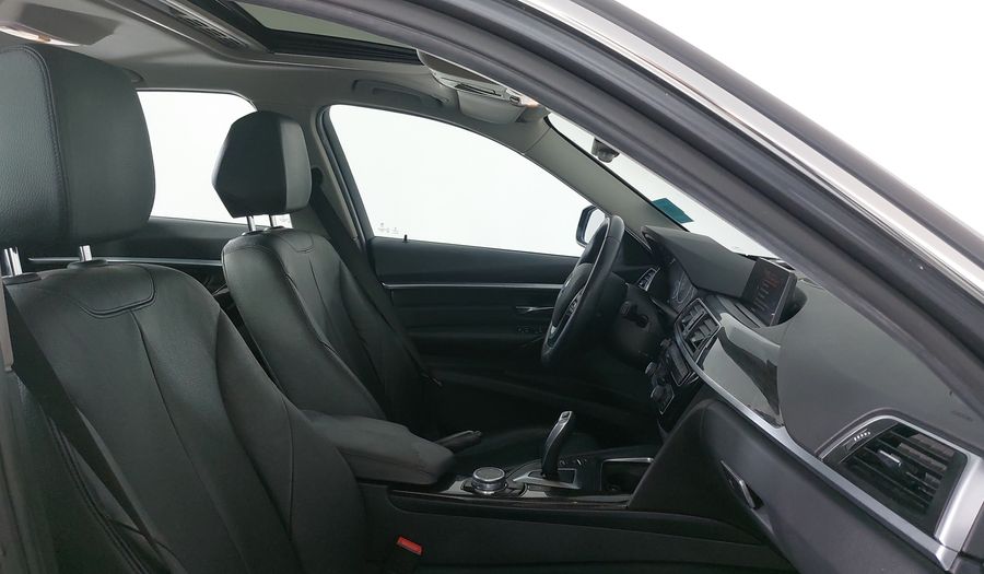 Bmw Serie 3 2.0 330IA LUXURY LINE Sedan 2016