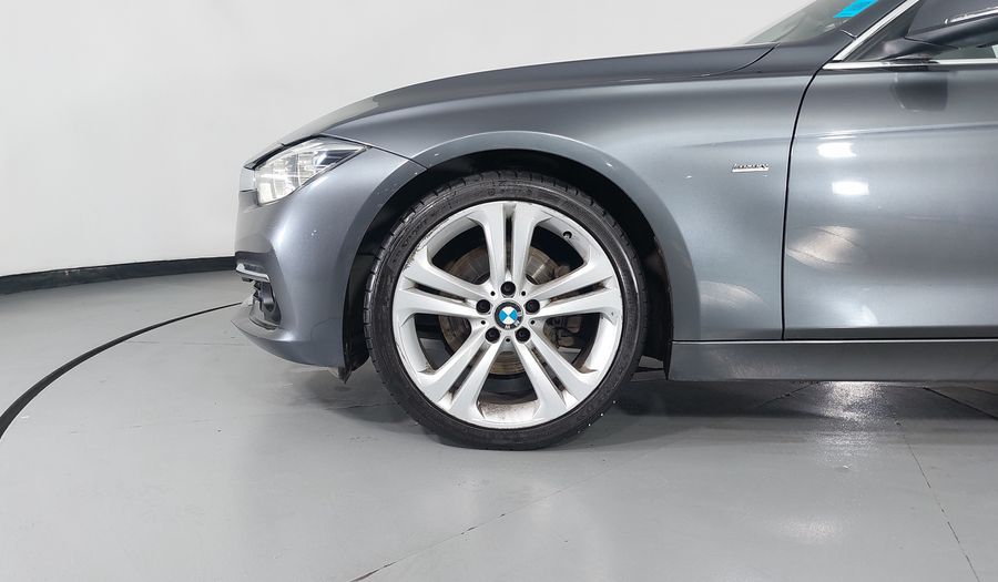 Bmw Serie 3 2.0 330IA LUXURY LINE Sedan 2016