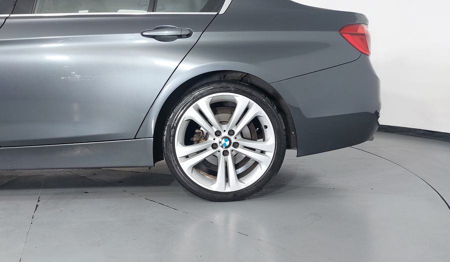 Bmw Serie 3 2.0 330IA LUXURY LINE Sedan 2016