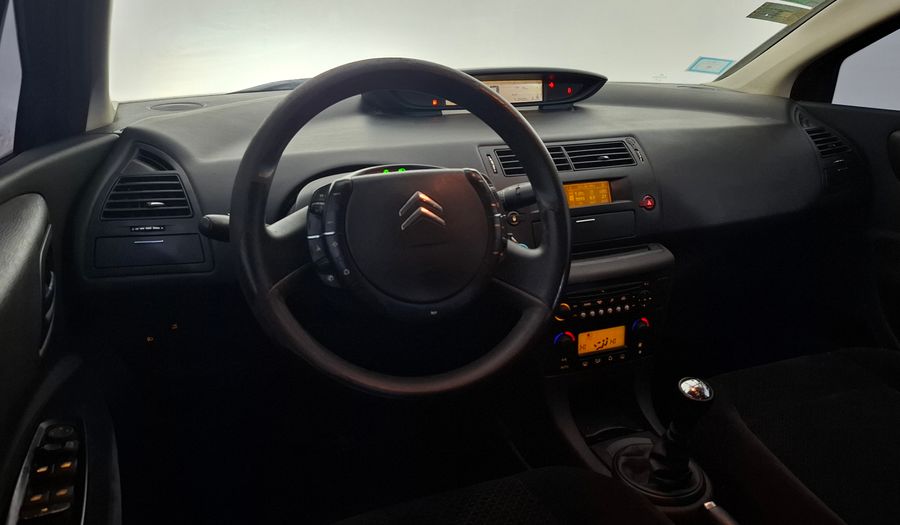 Citroen C4 2.0I 16V SX Sedan 2010