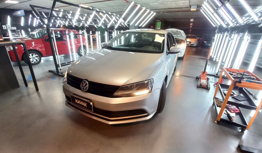 Autos Volkswagen Vento 2.0 115CV ADVANCE + SUMMER PACKAGE Sedan 2016 ...