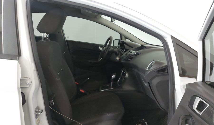 Ford Fiesta ECOBOOST SEL HATCH Hatchback 2017