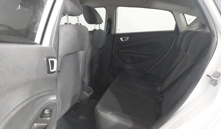 Ford Fiesta ECOBOOST SEL HATCH Hatchback 2017