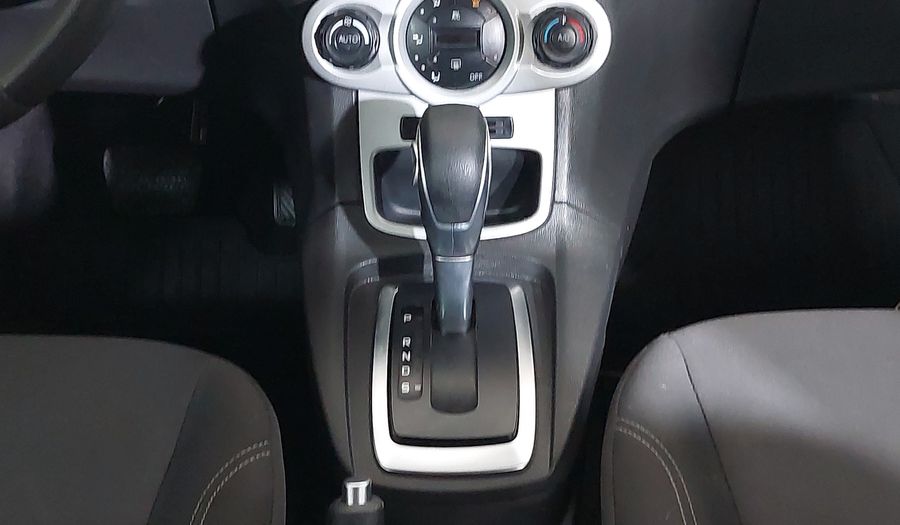 Ford Fiesta ECOBOOST SEL HATCH Hatchback 2017