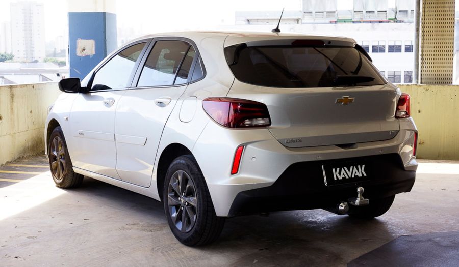 Chevrolet Onix LT Hatchback 2022