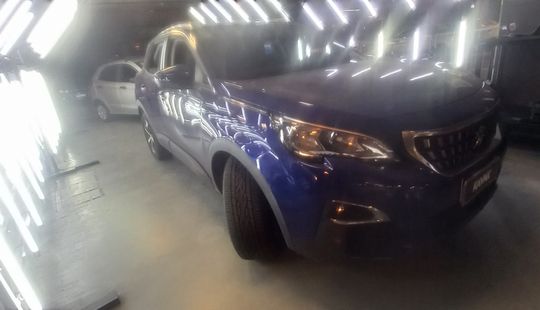 Peugeot • 3008