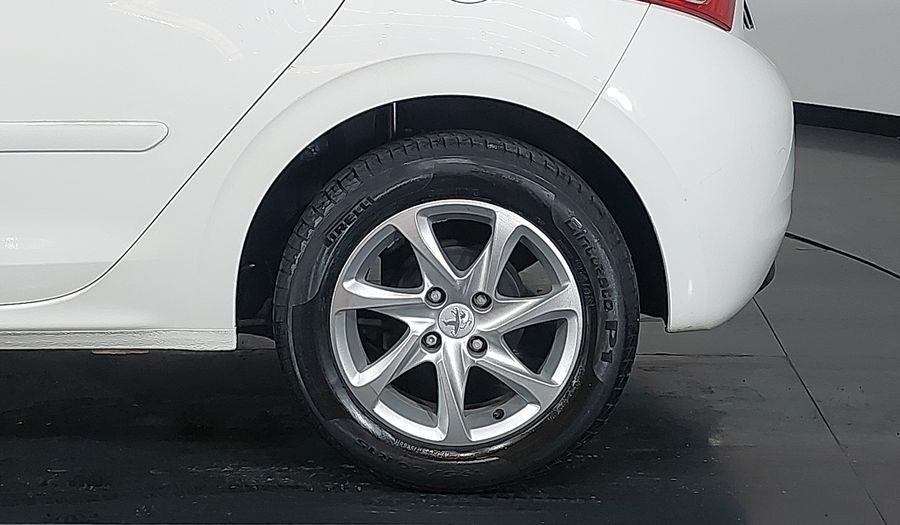 Peugeot 208 ACTIVE PACK Hatchback 2015