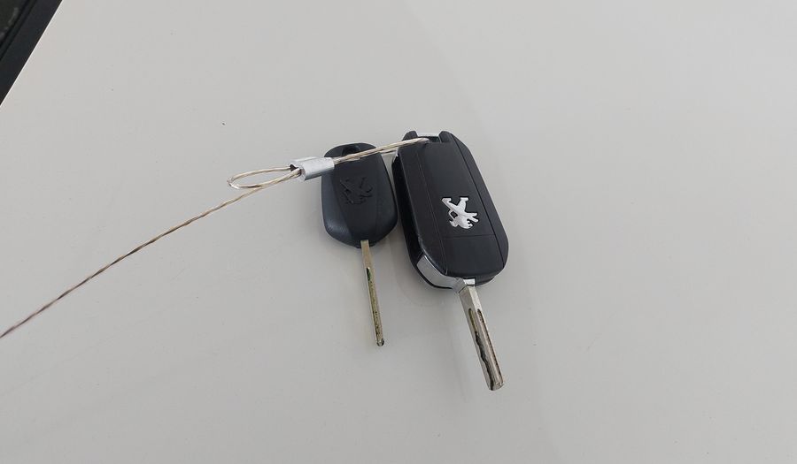 Peugeot 208 ACTIVE PACK Hatchback 2015