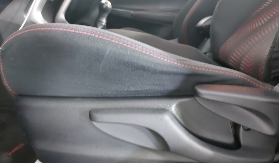 Toyota Yaris 1.5 S MT 5PTAS Hatchback 2018