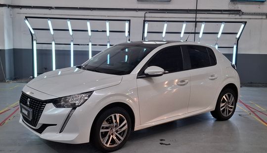 Peugeot • 208