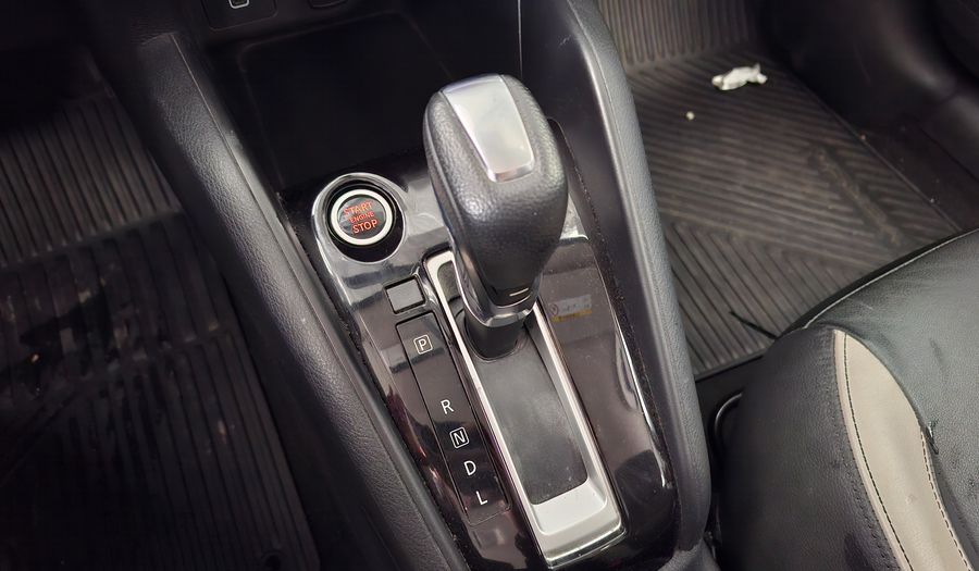 Nissan Versa 1.6 EXCLUSIVE CVT Sedan 2020