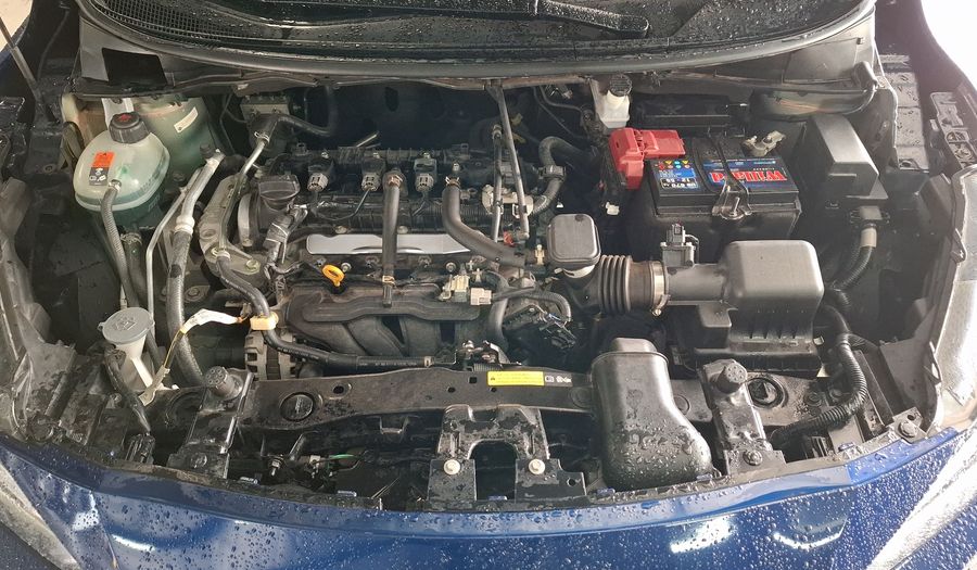 Nissan Versa 1.6 EXCLUSIVE CVT Sedan 2020