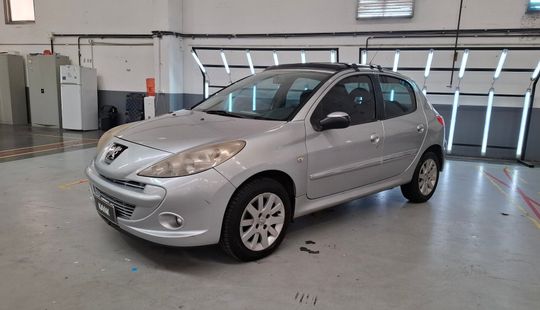 Peugeot • 207